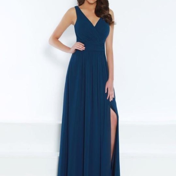 Bridesmaid/formal dress - Picture 5 of 7